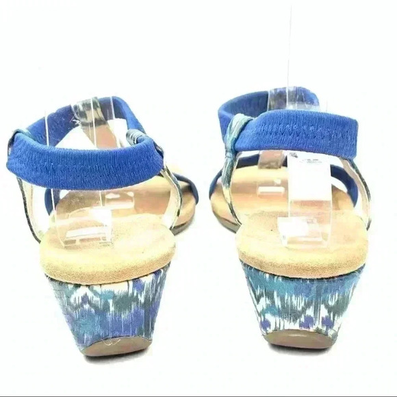 Alfani heels size 10 royal blue white Chevron print t-strap wedges - Picture 4 of 13